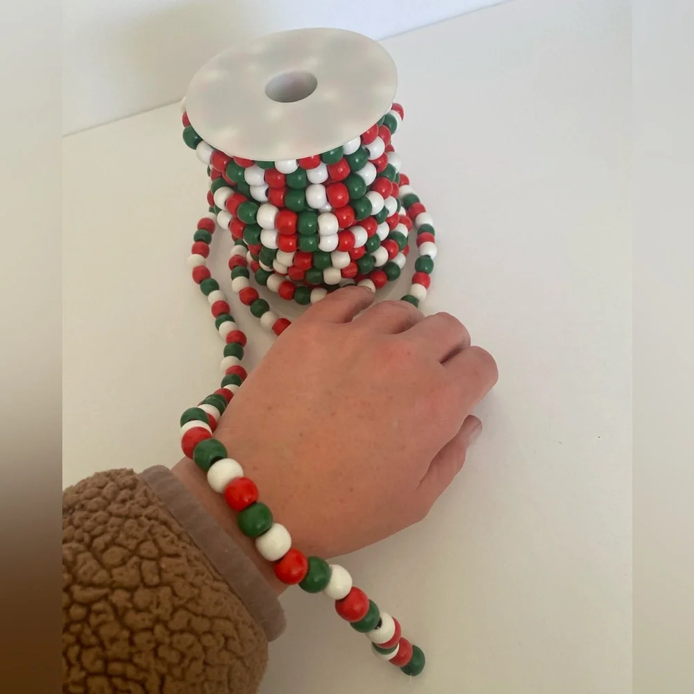NWT Red White Green Wooden Beaded Holiday Garland Jewelry Making Spool L